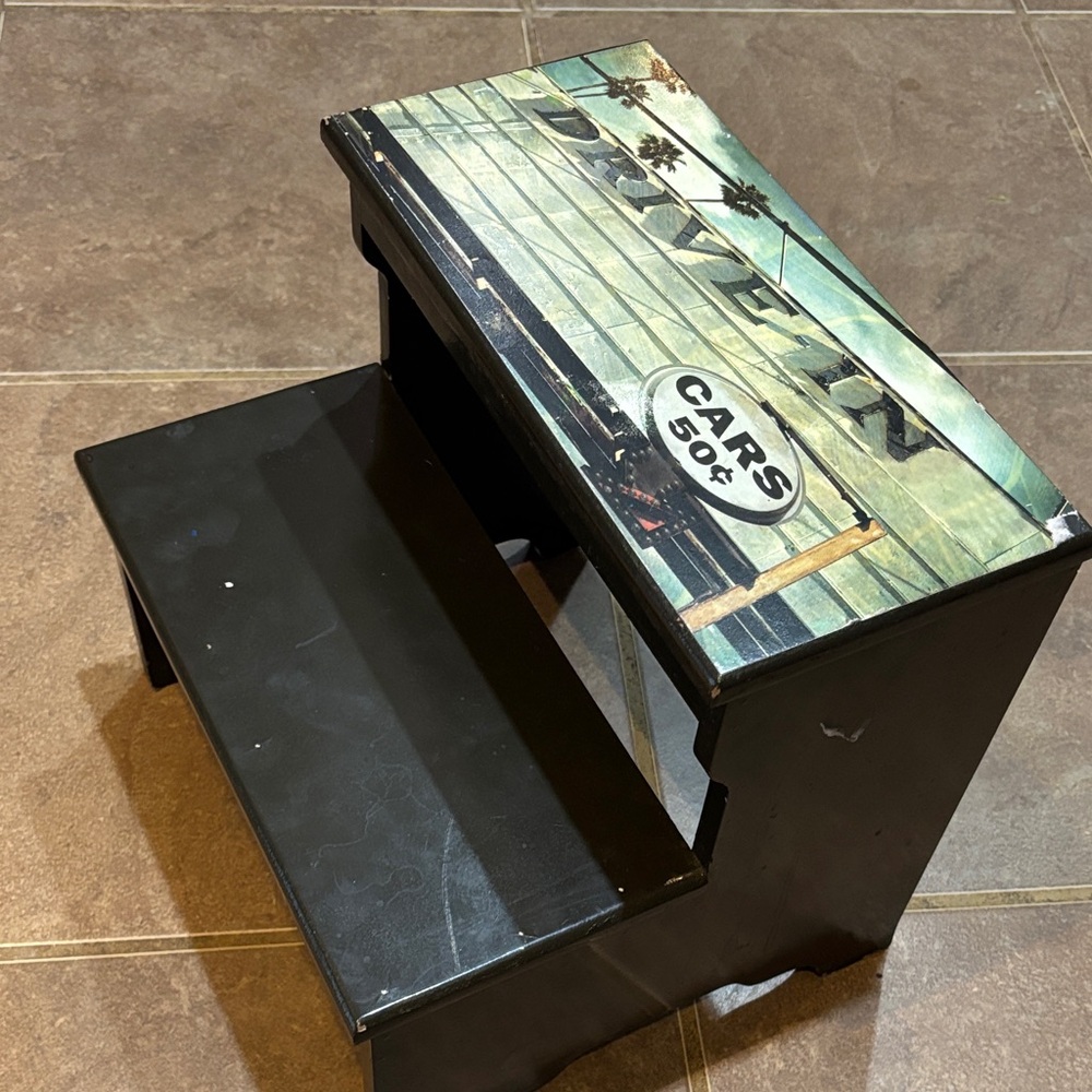 Dry Dream collection step stool